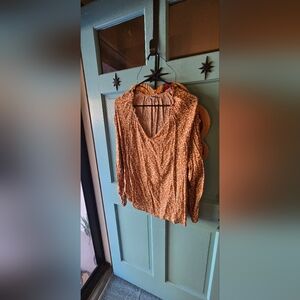 Old Navy Women's Blouse in Orange Floral